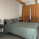 Chez Burons&bouchons, Le Refuge Gourmand Et Authentique Appart hôtel Condat (Cantal)