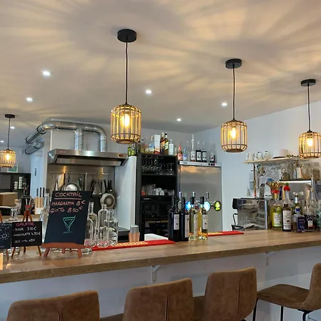 Chez Burons&bouchons, Le Refuge Gourmand Et Authentique Appart hôtel Condat (Cantal)